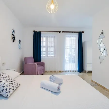 Mel Town Bed & Breakfast Antalya